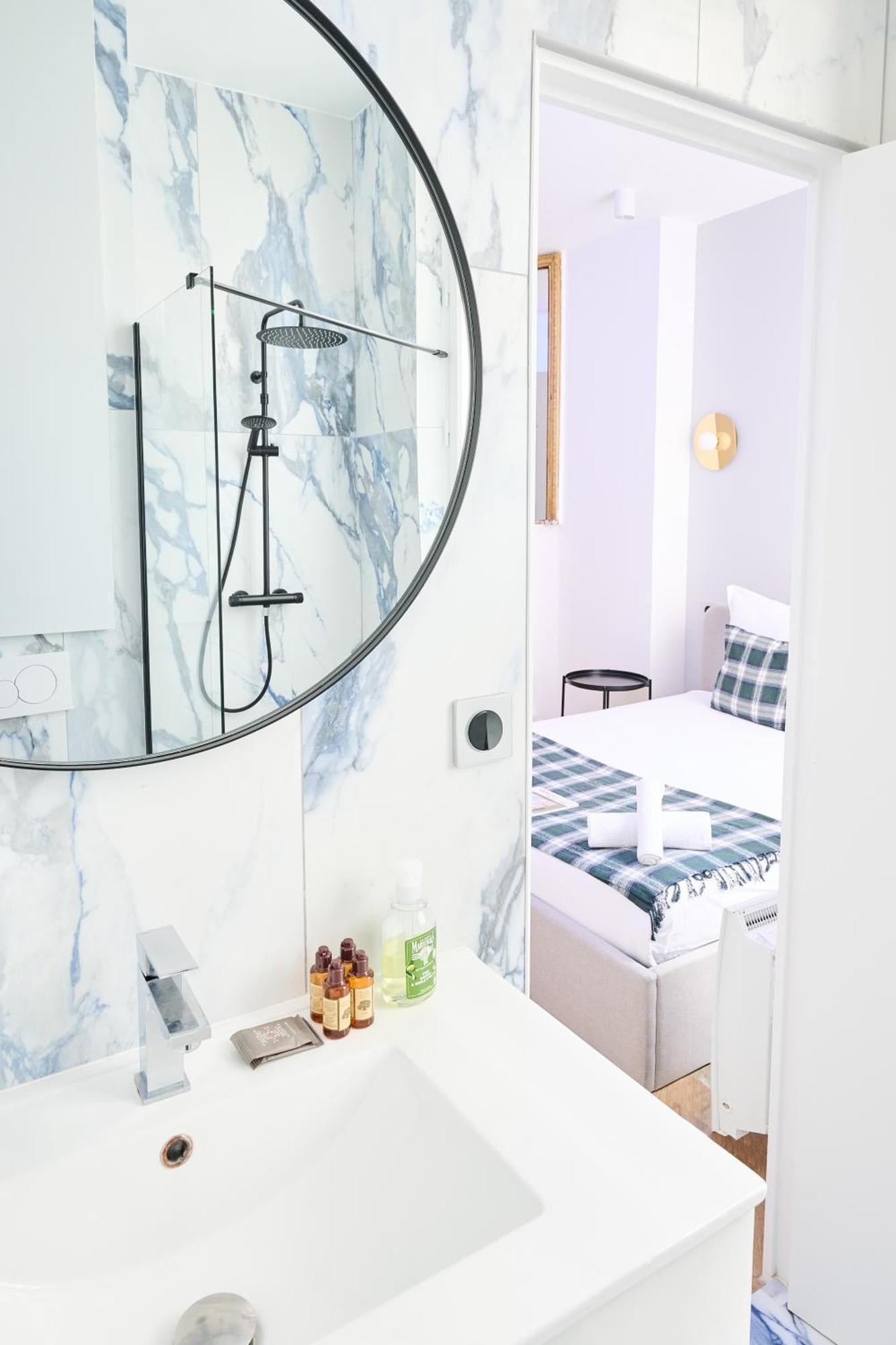 Champs Elysees!Montaigne, New Luxurious 6Pers Flat Παρίσι Εξωτερικό φωτογραφία